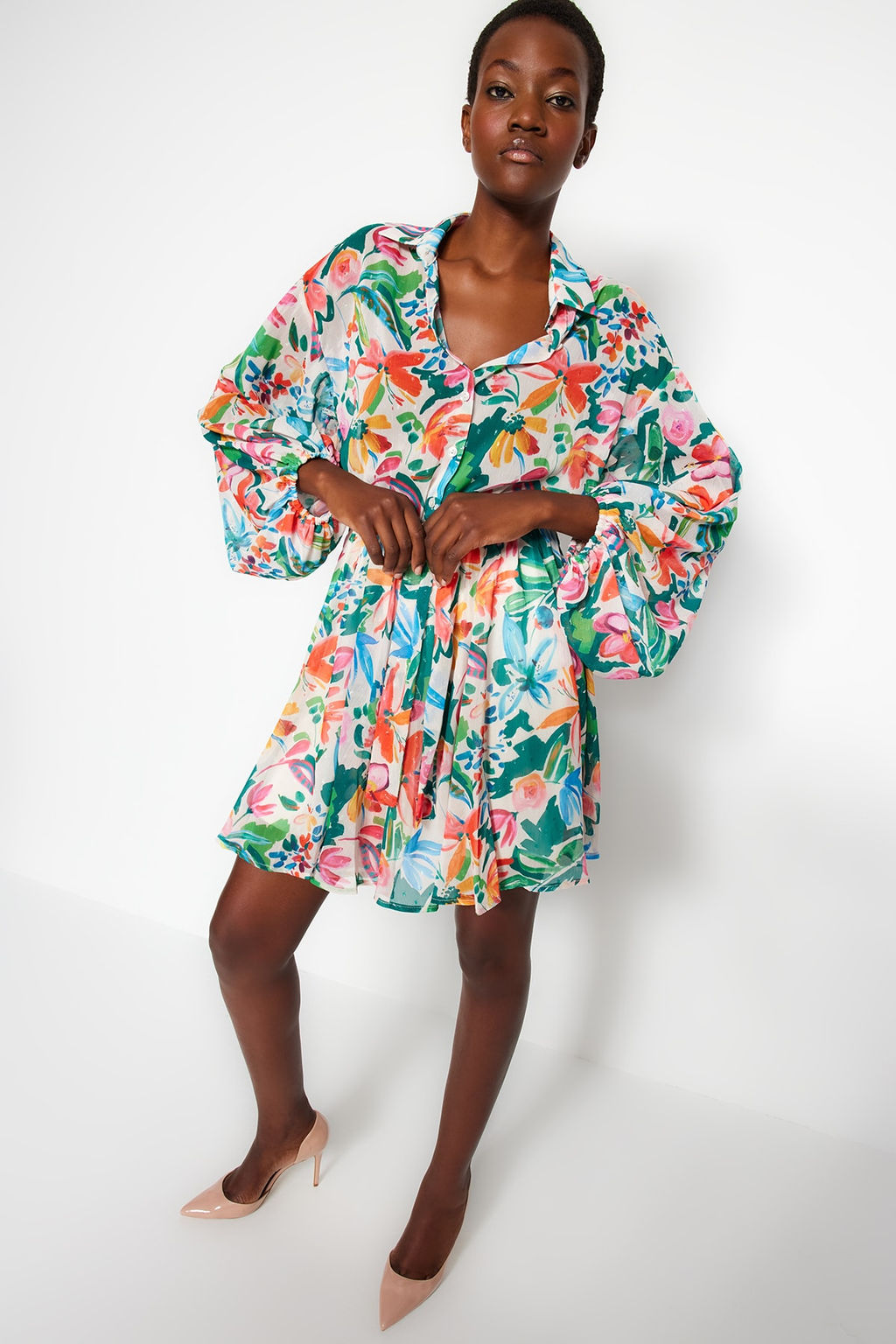 Cok Renkli Cicek Desenli Belden Ac?lan Mini Astarl? Sifon Ucus Ucus Dokuma Elbise TWOAW24EL00841