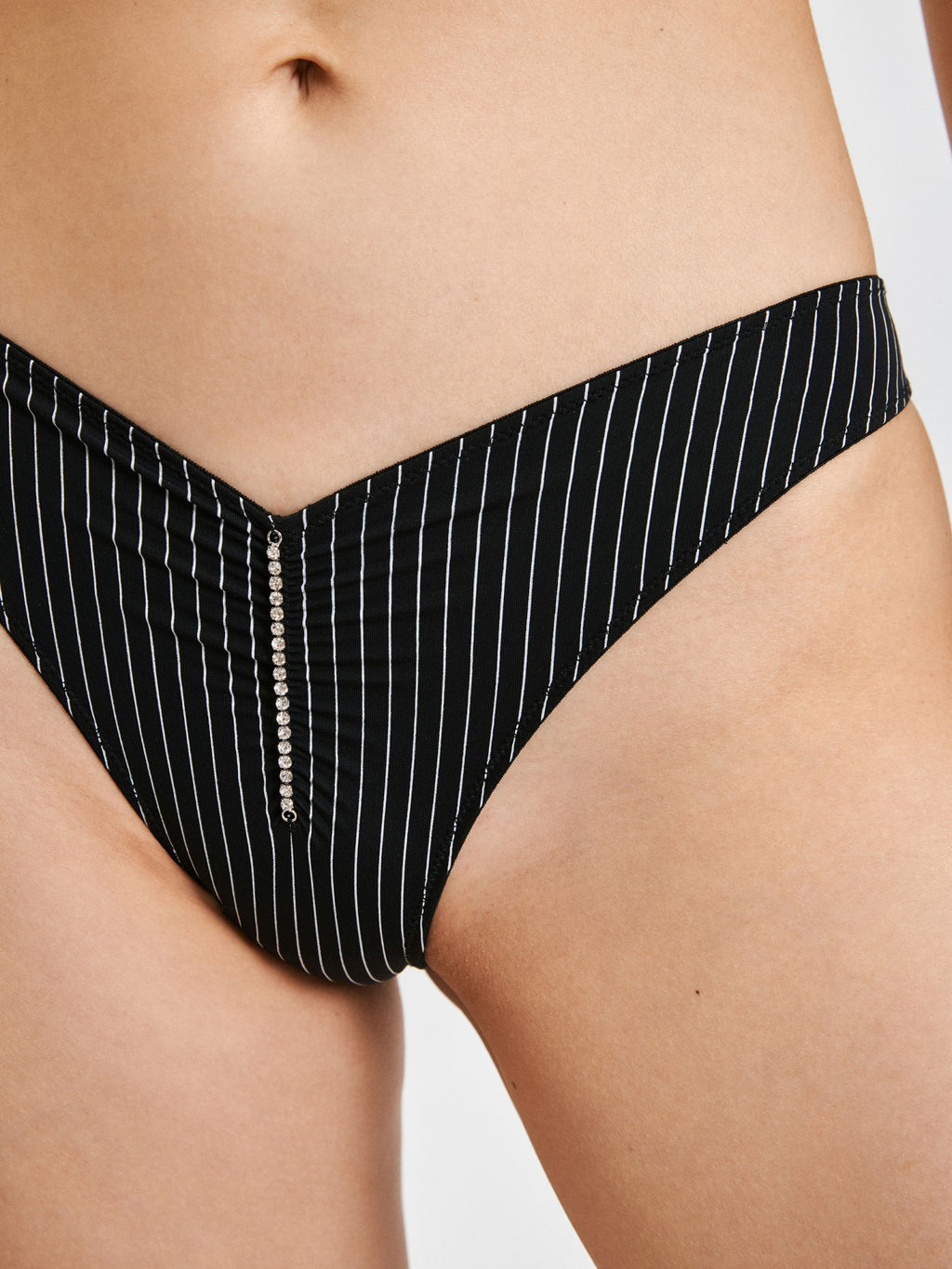 Infinity / Трусы жен Elza черный в полоску - Infinity Lingerie фото 4