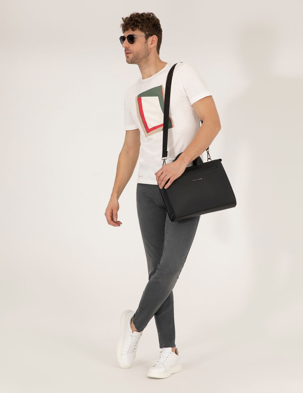 Ekru Slim Fit Bask_l_ Bisiklet Yaka Ti__rt
