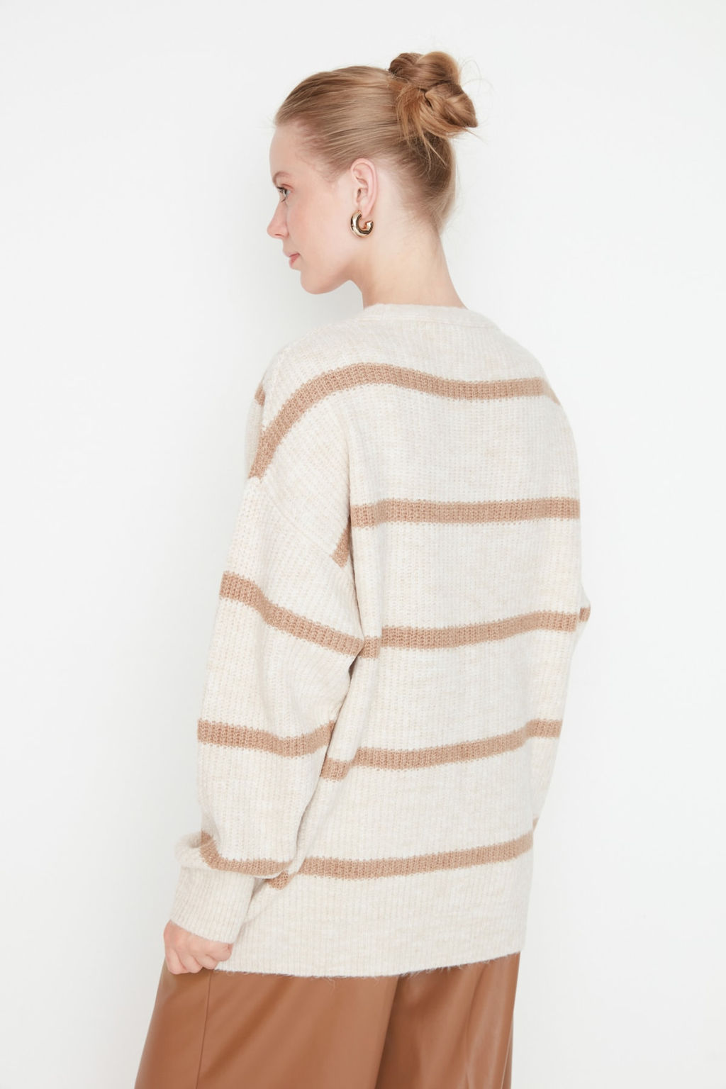 Ekru Genis Kal?p Yumusak Dokulu Cizgili Triko H?rka TWOAW23HI00191