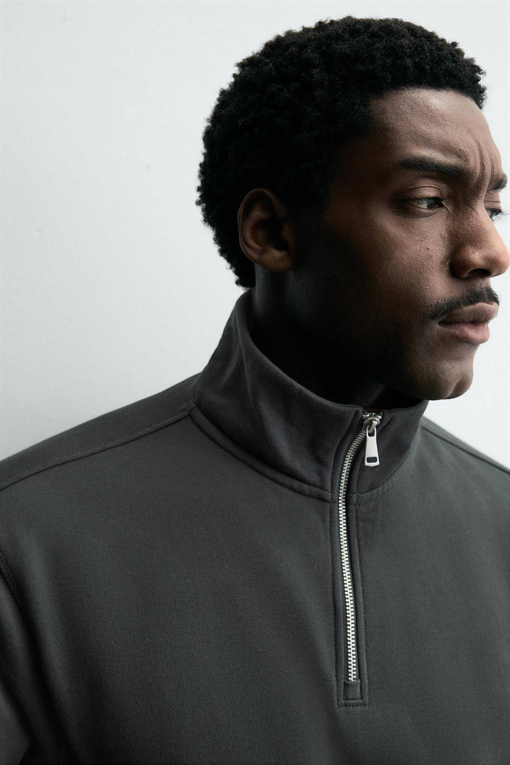 BASIC QUARTER-ZIP SWEATSHIRT - Zara фото 14