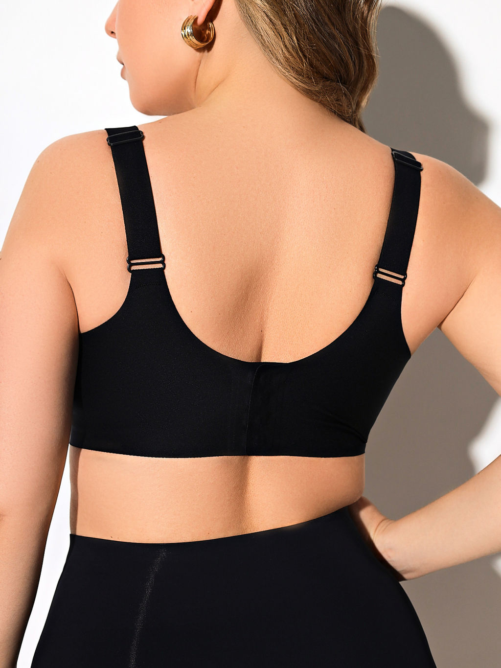 BFS0906 Бюстгальтеры