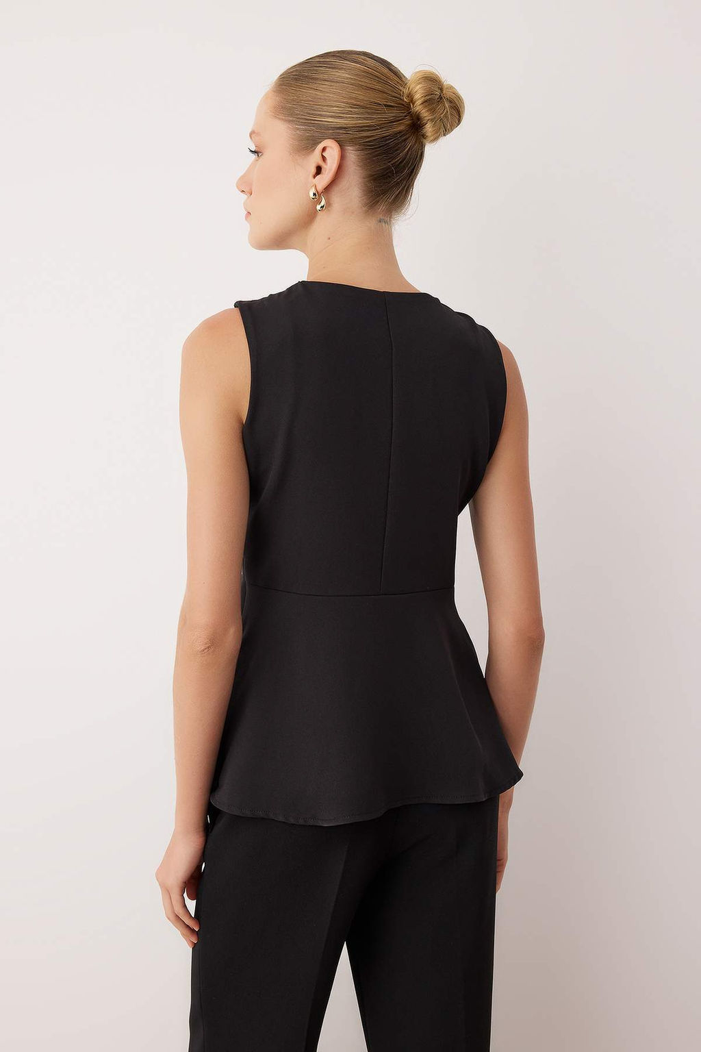 Ekru Fitted Fitted Peplum Kal?p Dokuma Yelek TWOAW26YE00050 - Trendyolmilla фото 8
