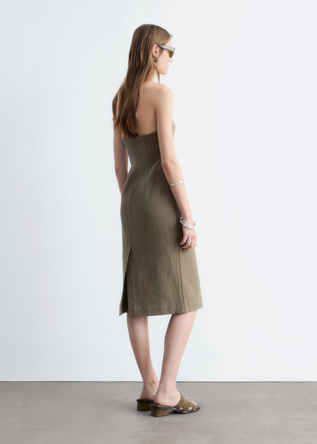 Vestido midi con cuello halter - H&m фото 9