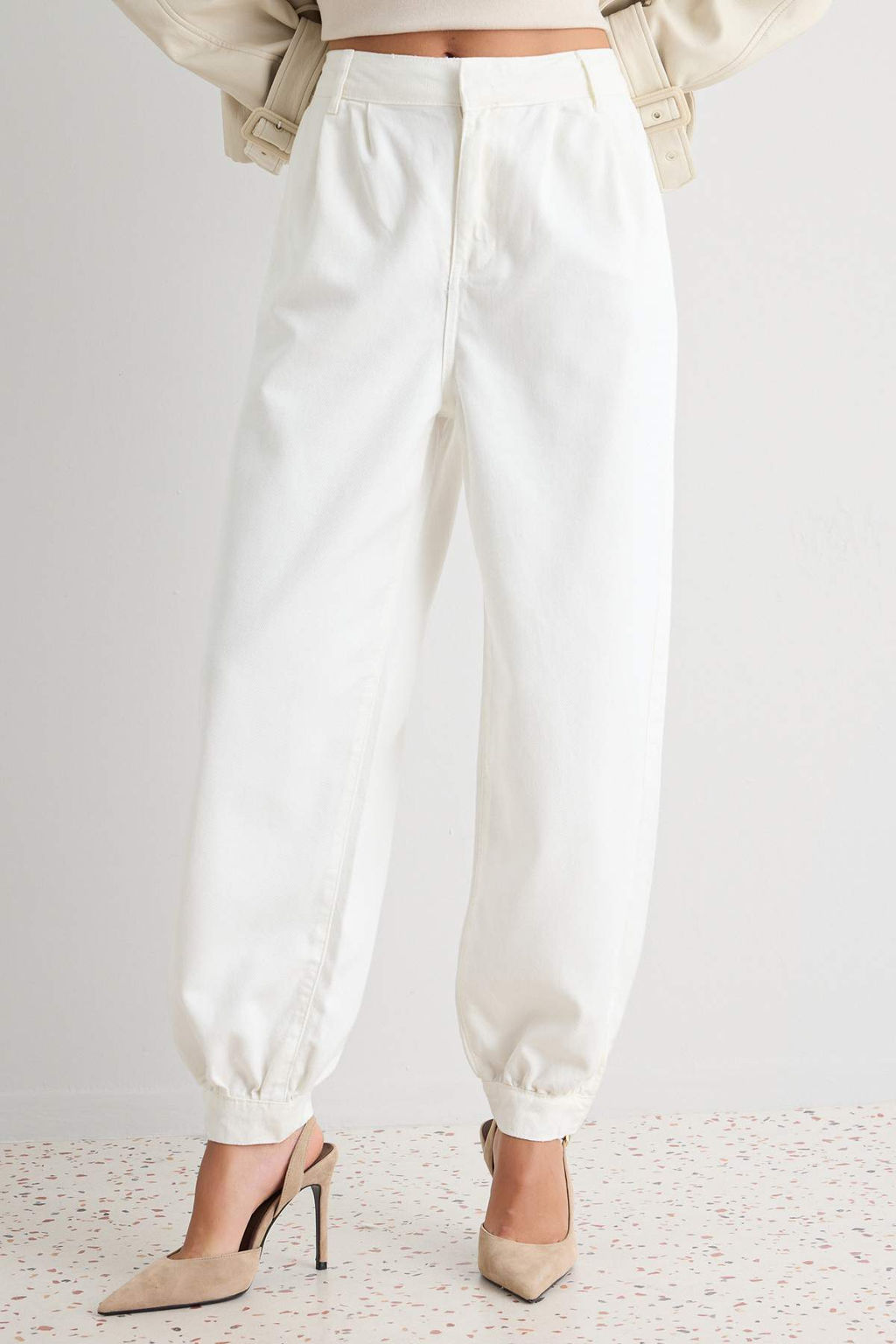 Ekru Tencel Kar___ml_ Pa_a Detayl_ Y_ksek Bel Barrel _alvar Jeans TWOAW27JE00055 - Trendyolmilla фото 3