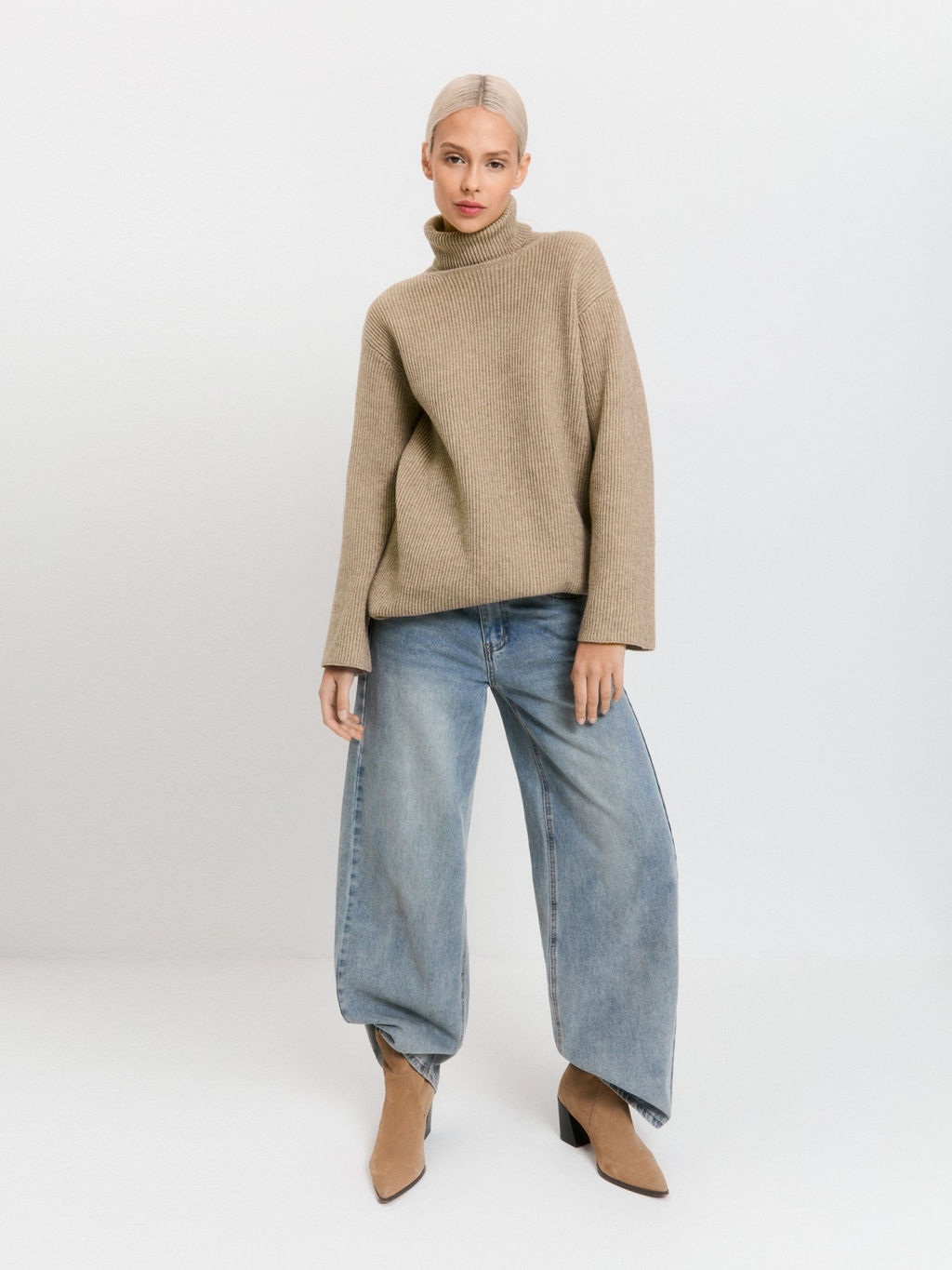 10200320125 Свитер жен. Tiempo кофейный - Concept club фото 4