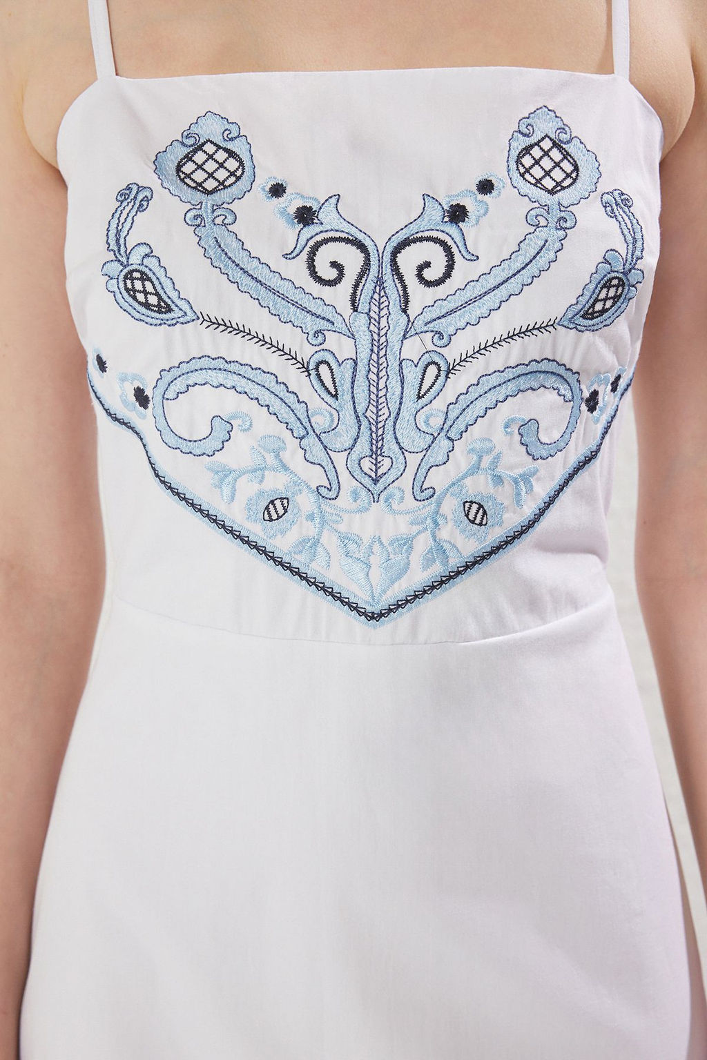 TRENDYOLMILLA Ekru A Kesim Nak?sl? Midi Astarl? Poplin Dokuma Elbise TWOSS25EL00218  фото 4
