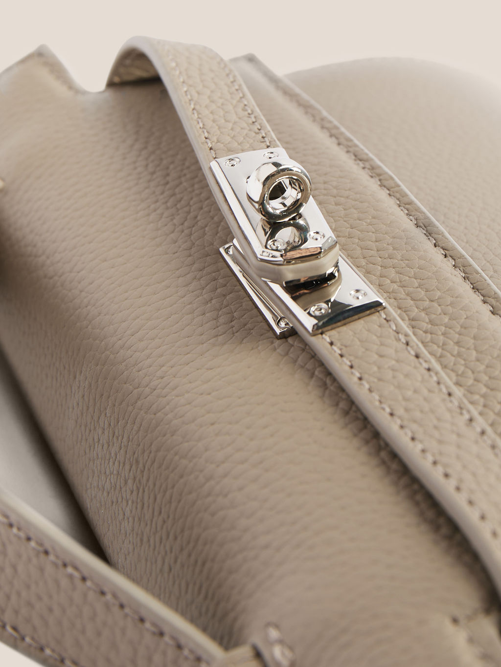 Женская сумка с ручкой TENDANCE Артикул 4533880, серо-коричневый  фото 2