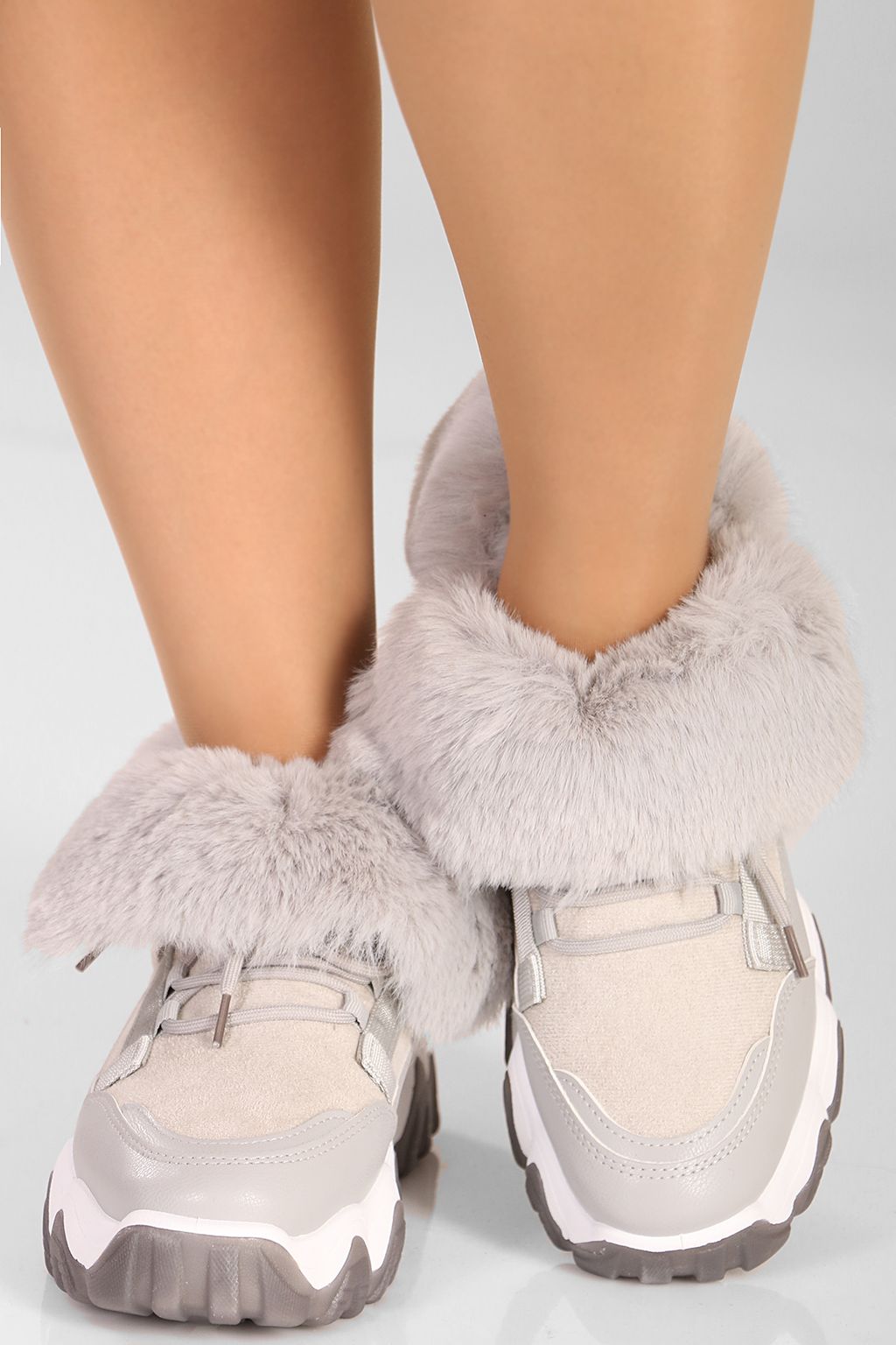 Кроссовки зимние