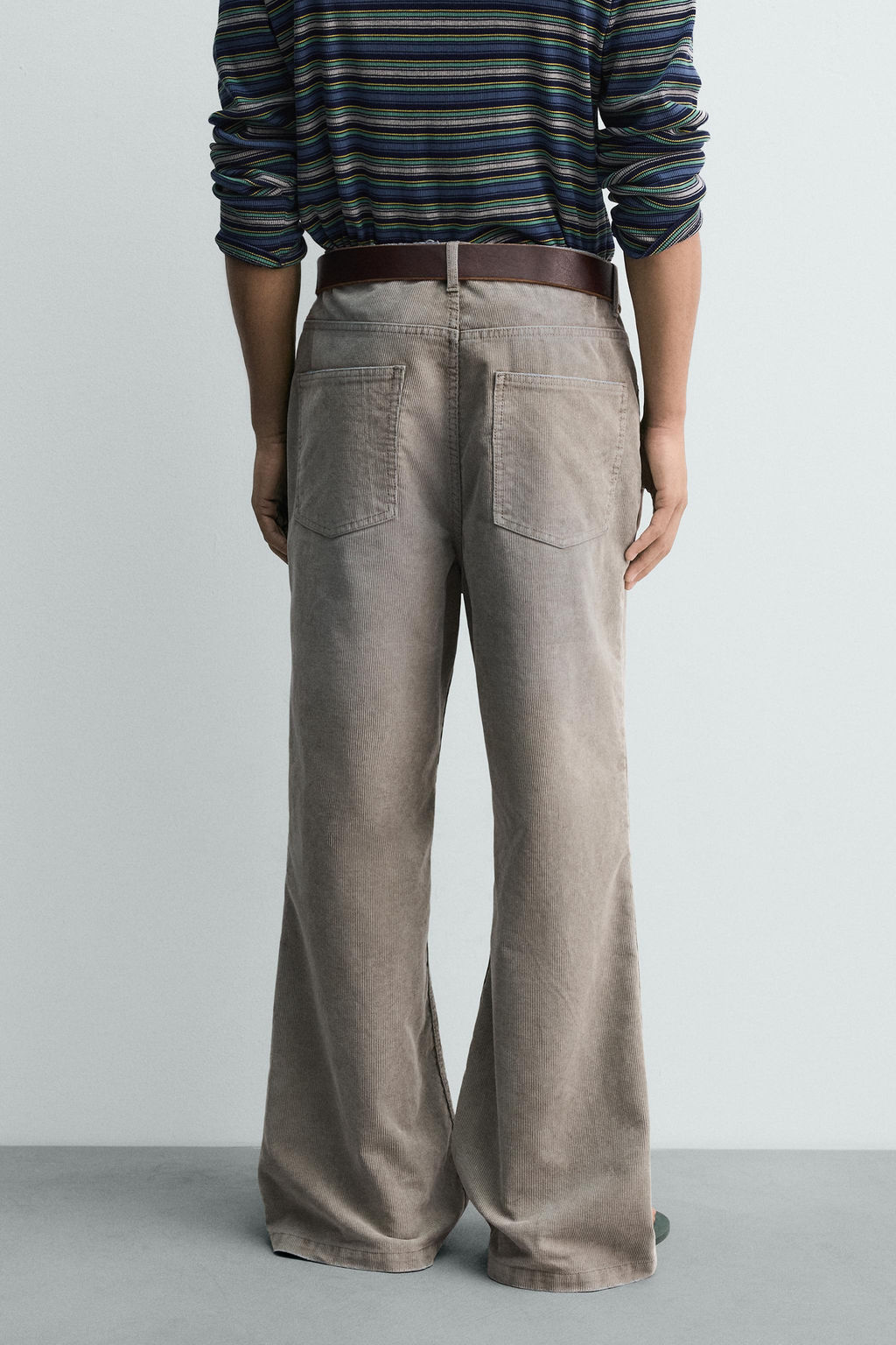 LIMITED EDITION FLARE FIT CORDUROY TROUSERS - Zara фото 22