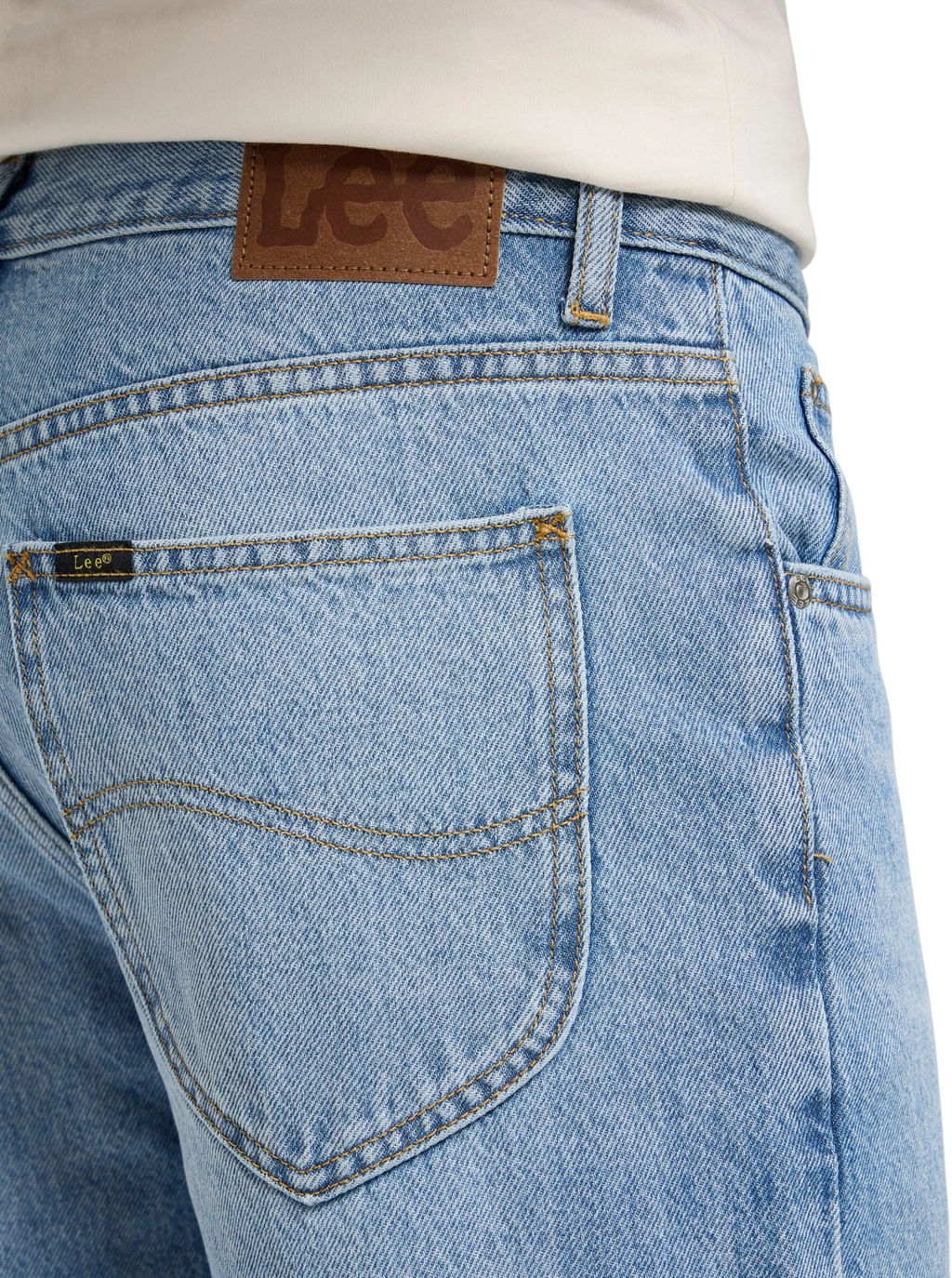 Джинсы мужские