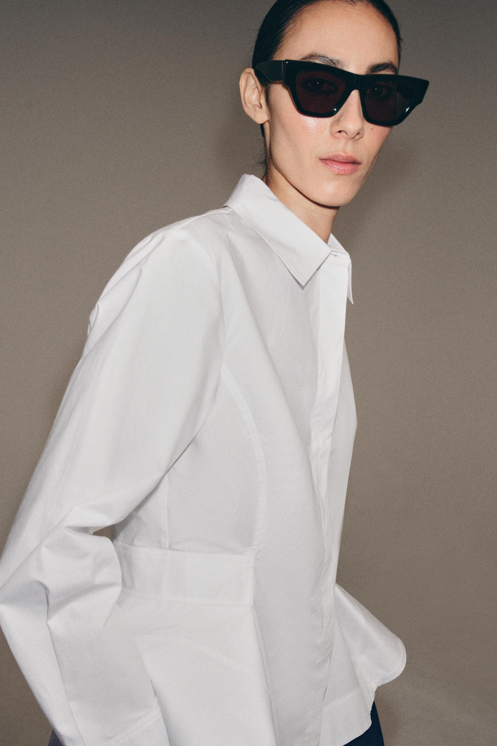 CAMISA POPEL?N PEPLUM ZW COLLECTION / Blanco - Zara фото 12