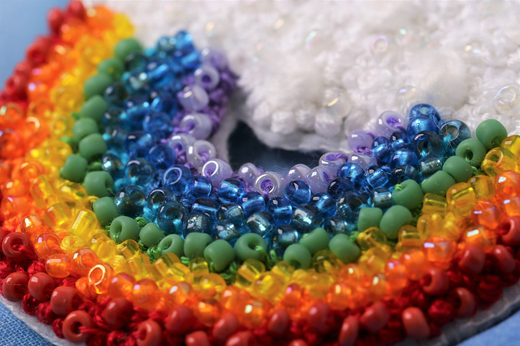 Klart набор для вышивания 10-027 Брошь. Радуга 6.5 х 6.5 см