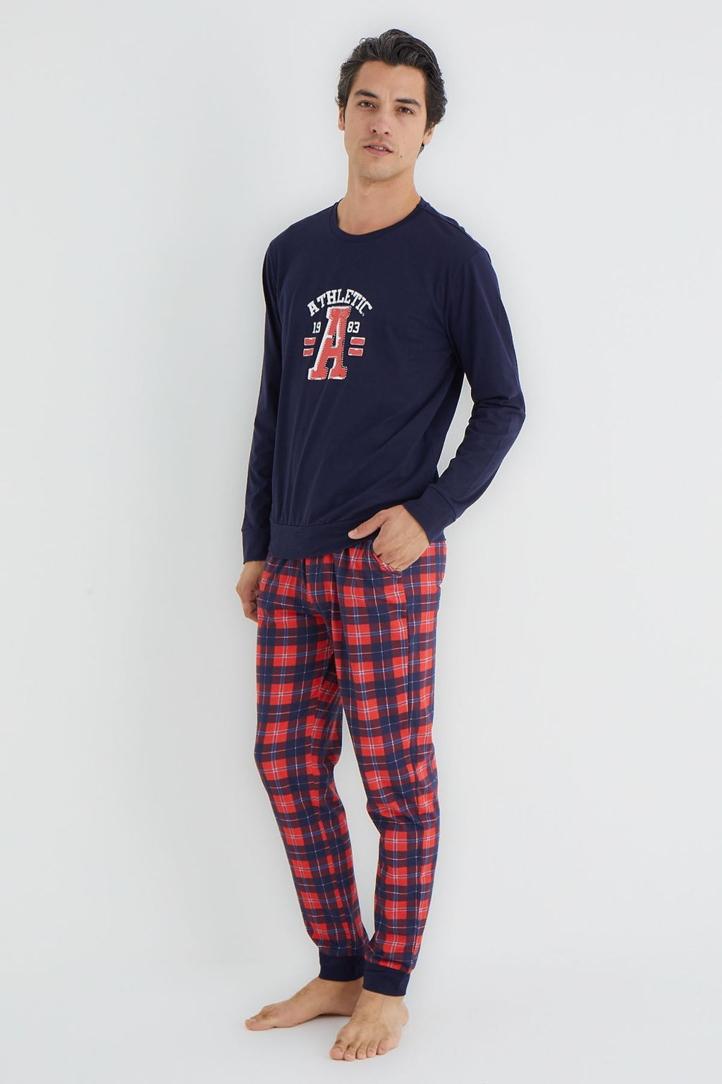 TRENDYOL MAN Lacivert Regular Fit Ekose Orme Pijama Tak?m? TMNAW25PT00060
