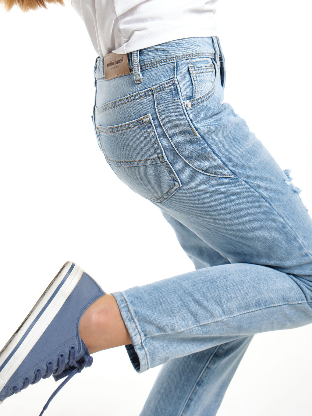 Джинсы для девочки 33-1045 голубой - Mini maxi фото 4