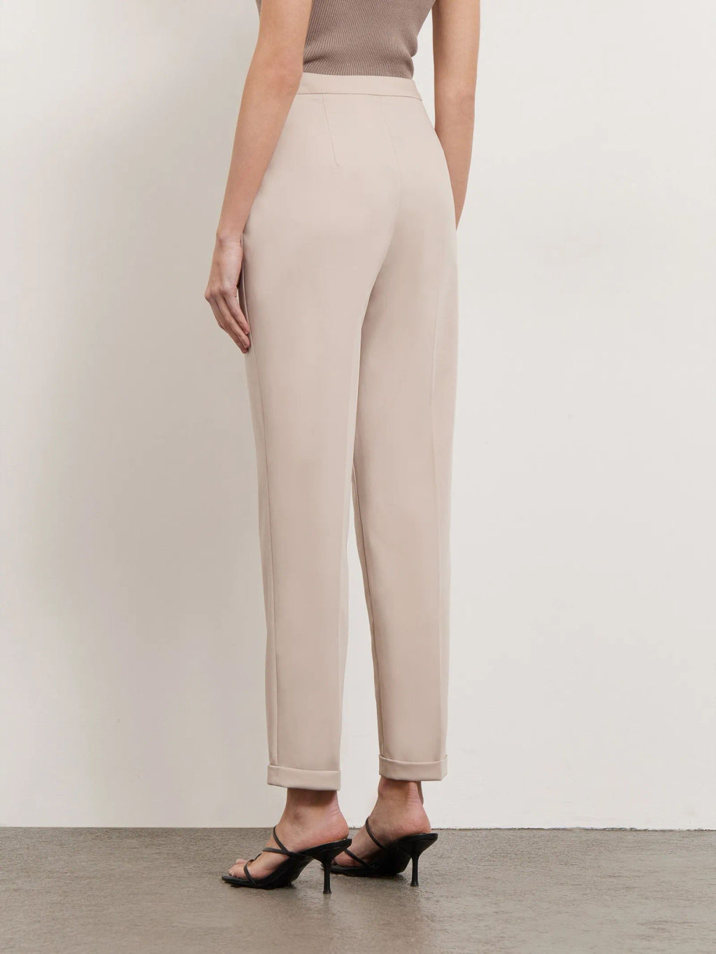 Брюки зауженного кроя - Emka фото 5