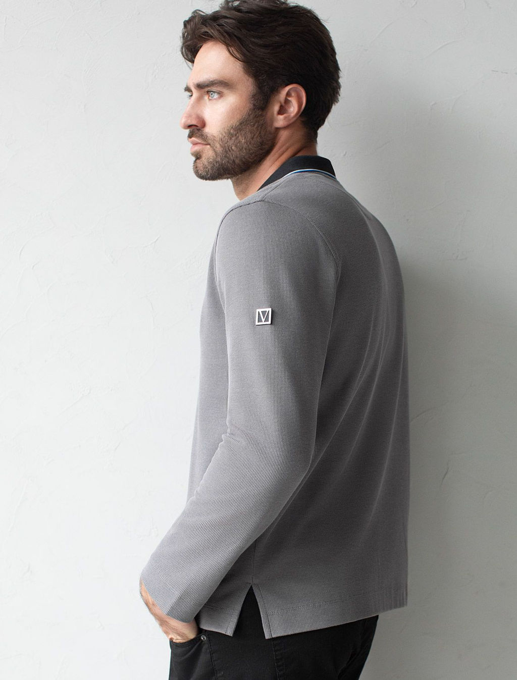 Лонгслив из фактурного трикотажа с плетеным воротником поло с застежкой на пуговицы - Vilatte фото 3