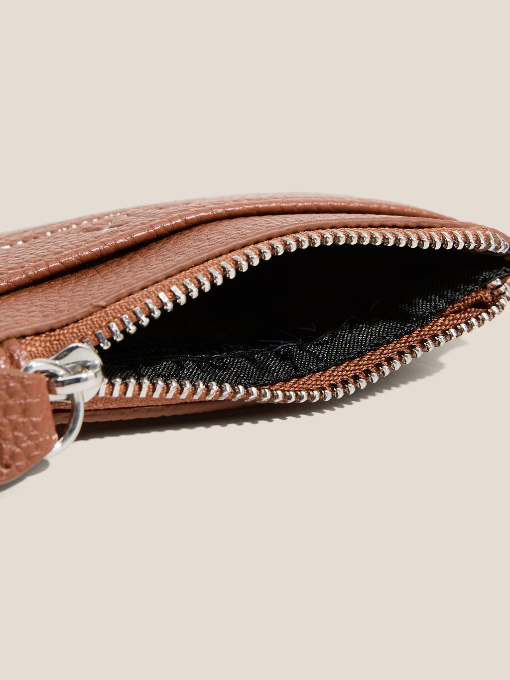 Женский картхолдер ARMANI EXCHANGE Артикул 4363282, светло-коричневый