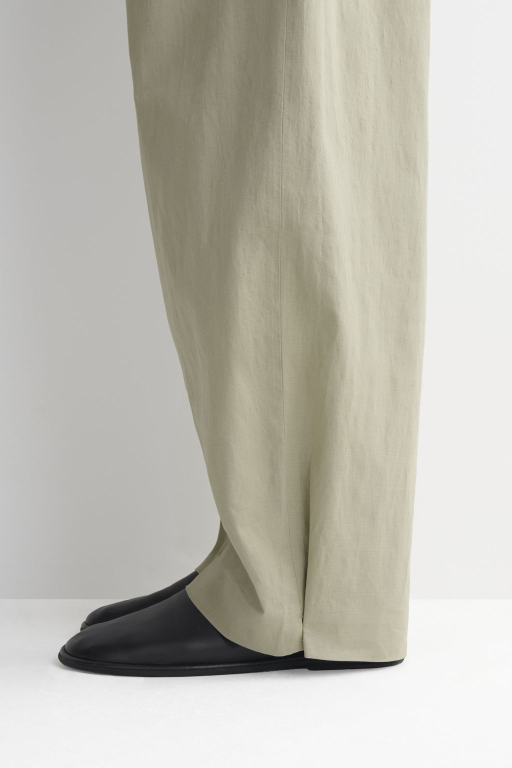 PANTAL?N BARREL LEG RELAXED FIT DE ALGOD?N Y LINO - H&m фото 4