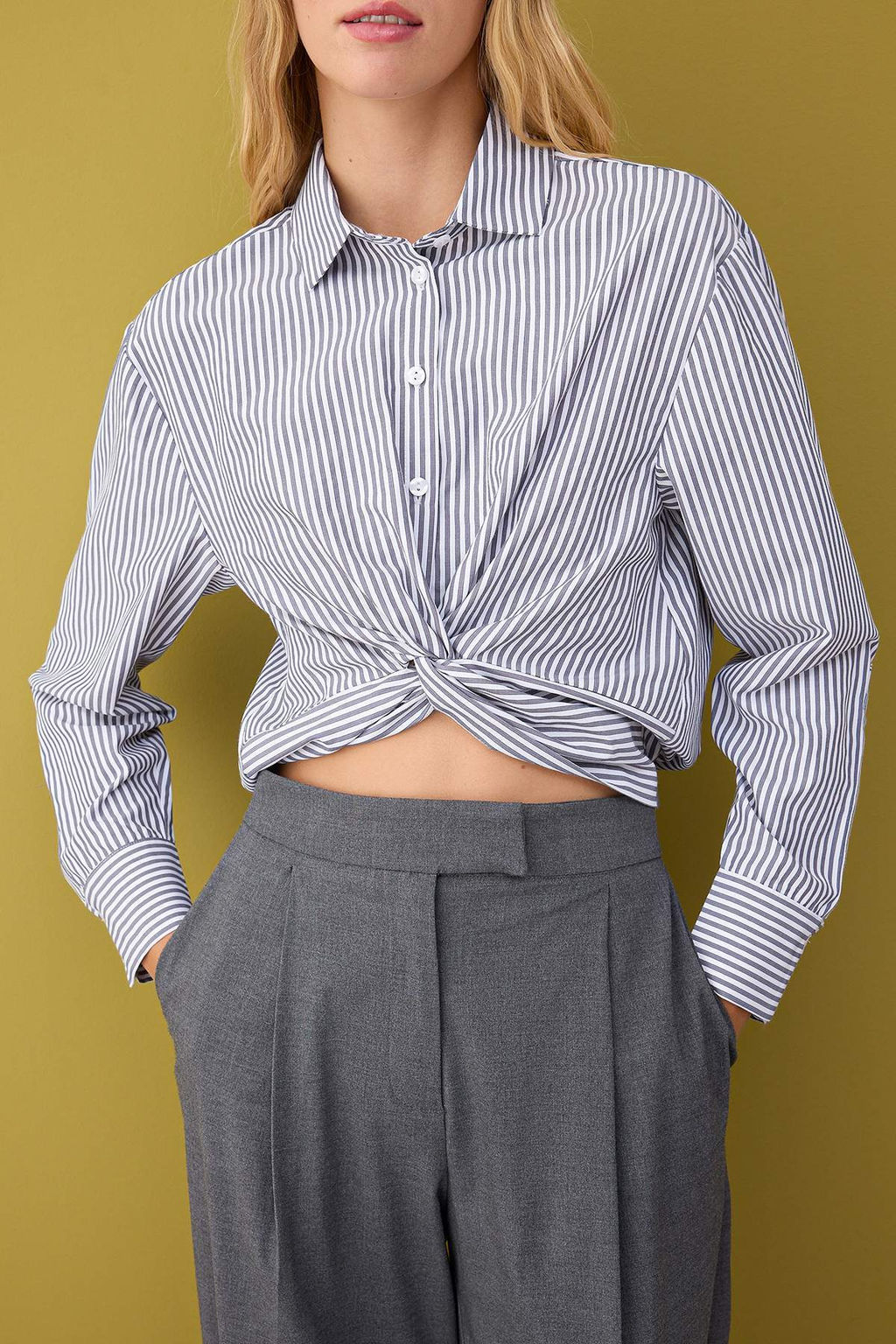 Antrasit-Cok Renkli Cizgili Dugum Detayl? Gomlek TWOAW26GO00085 - Trendyolmilla фото 3