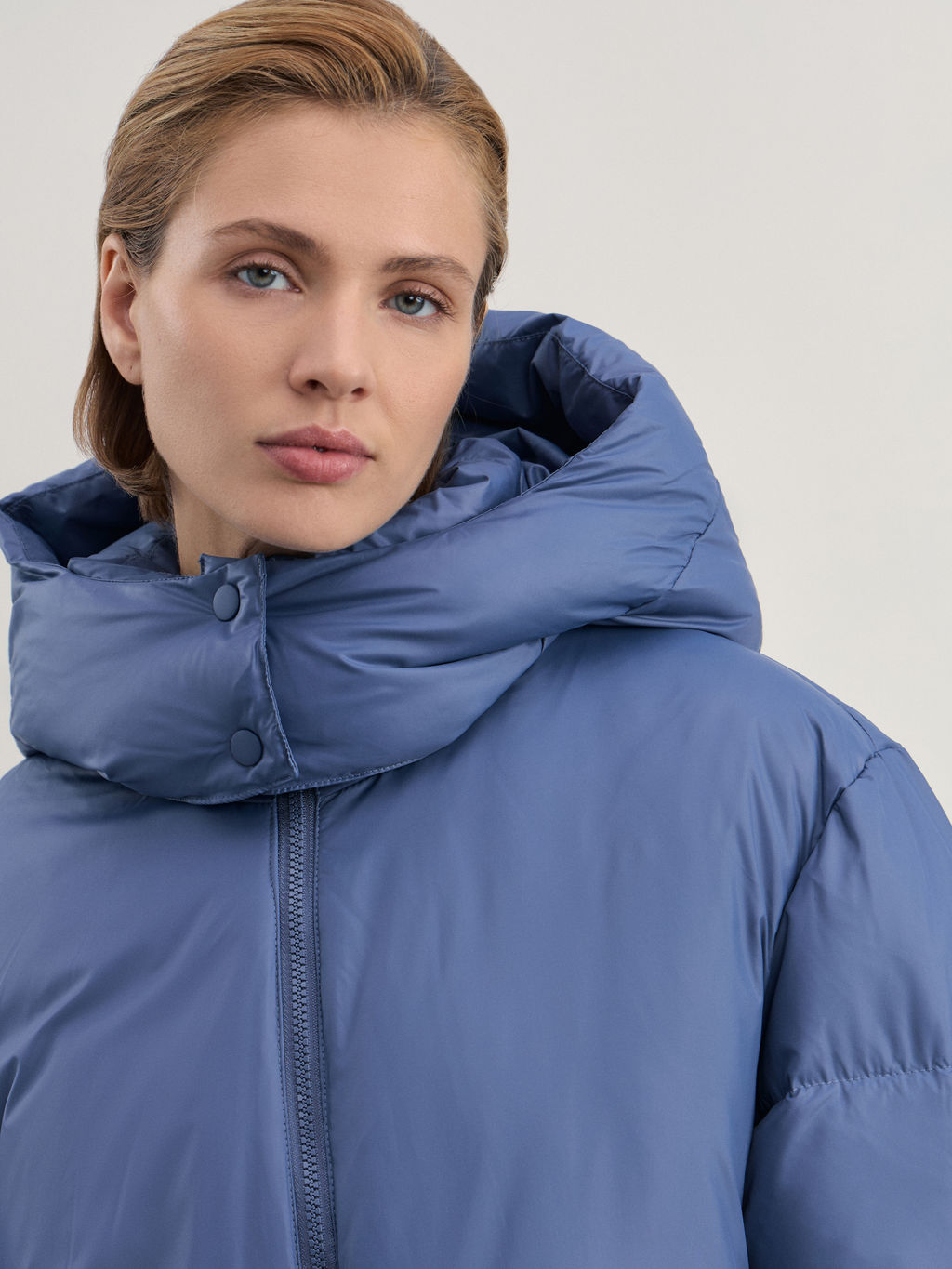 Куртка стеганая с капюшоном на натуральном утеплителе / Zarina  фото 6