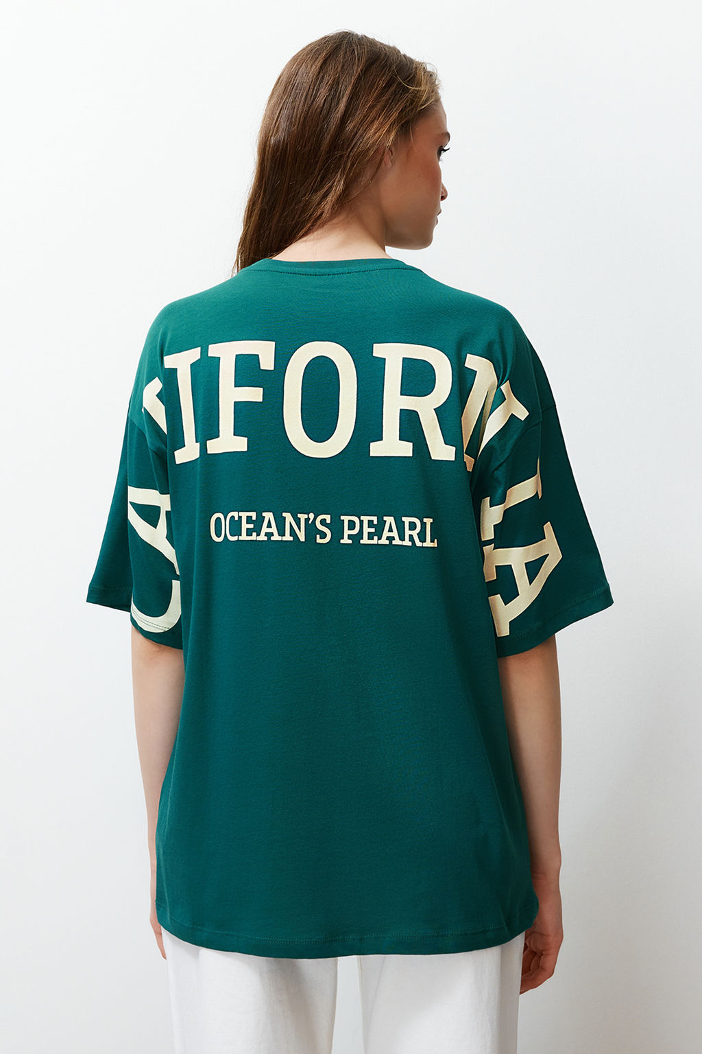 TRENDYOLMILLA Beyaz %100 Pamuk S?rt Slogan Bask?l? Oversize/Genis Kal?p Orme T-Shirt TWOSS24TS00091  фото 24