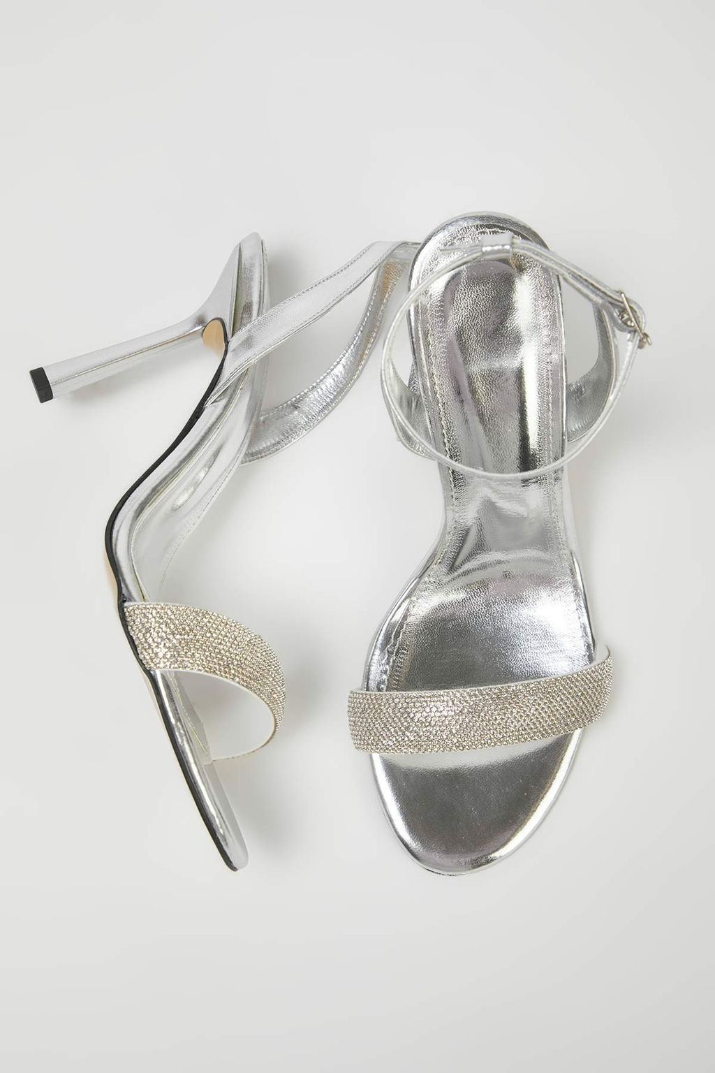 Trendyol Shoes Alt?n Tasl? Badem Burun Kad?n Abiye Ince Topuklu Sandalet TAKSS25TO00049