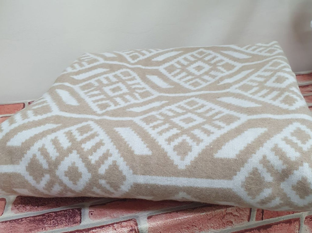 Одеяло байковое 140*205 жаккард "Норвежские узоры" цв. беж (Россия ВВТ)