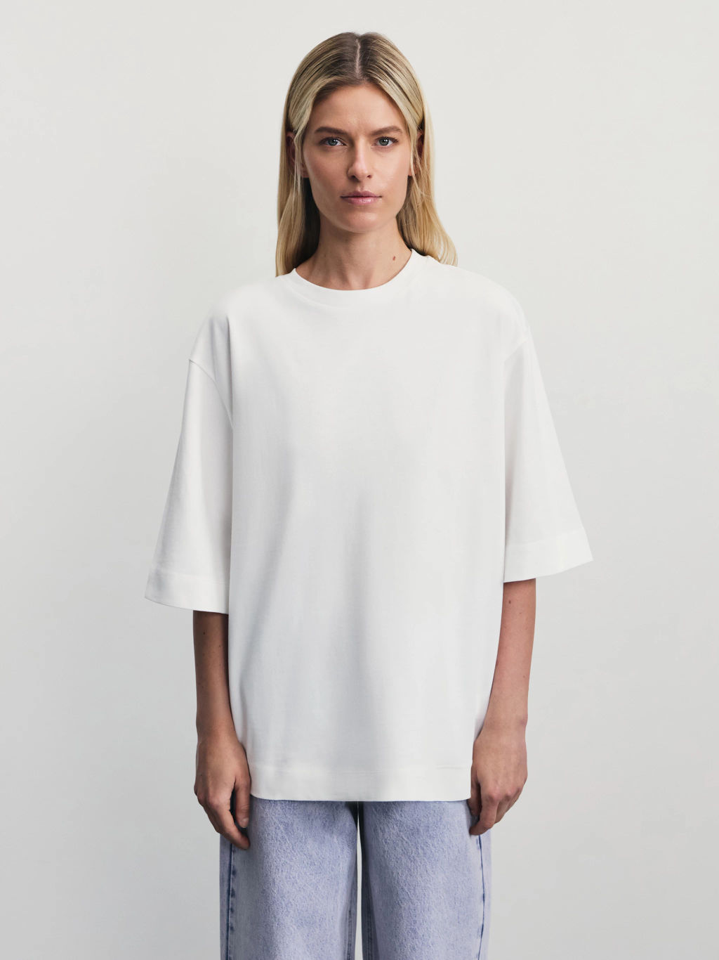 Футболка оверсайз из плотного хлопка / Zarina  фото 3