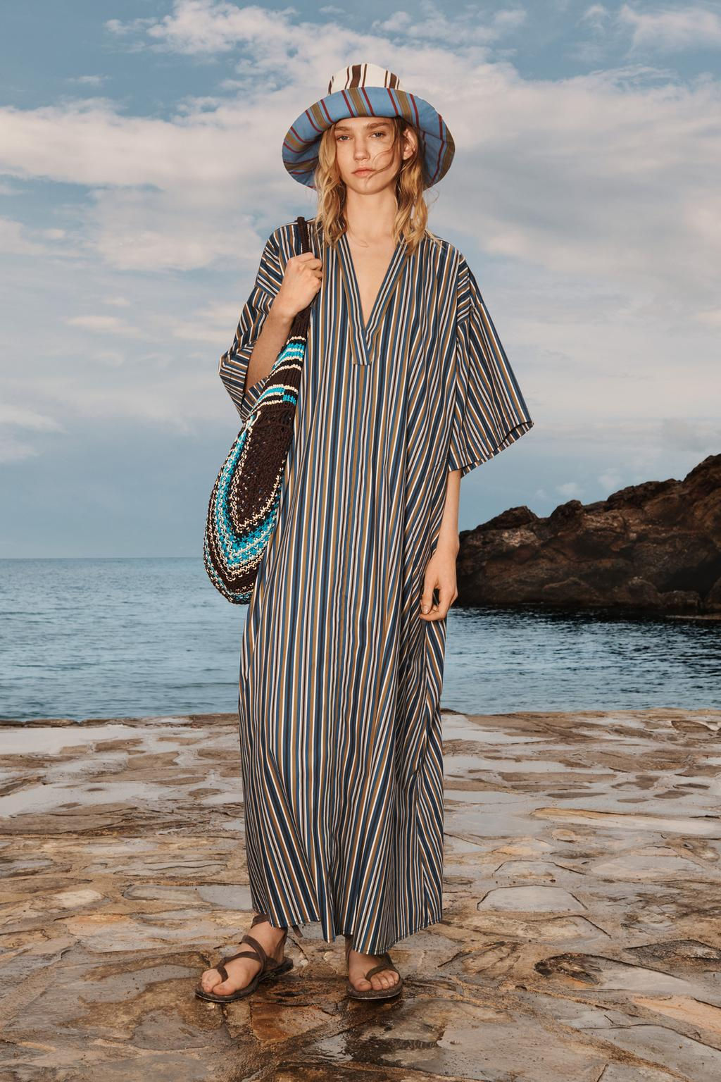 LIMITED EDITION STRIPED REVERSIBLE BUCKET HAT - Zara фото 3