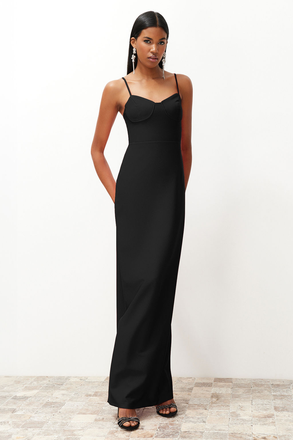 Siyah Gogus Detayl? Vucuda Oturan Dokuma Uzun Gece Abiye Elbise TPRSS24AE00115