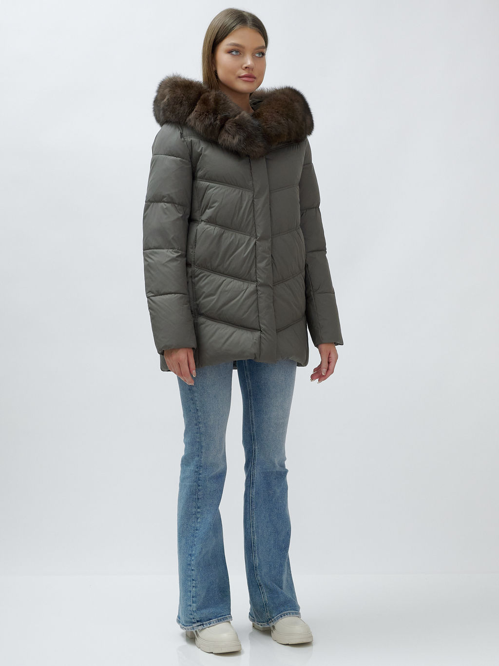 с МЕХОМ ПЕСЕЦ ПРЕМИУМ класса Полупальто зимние темно-серого цвета - Mtforce фото 11