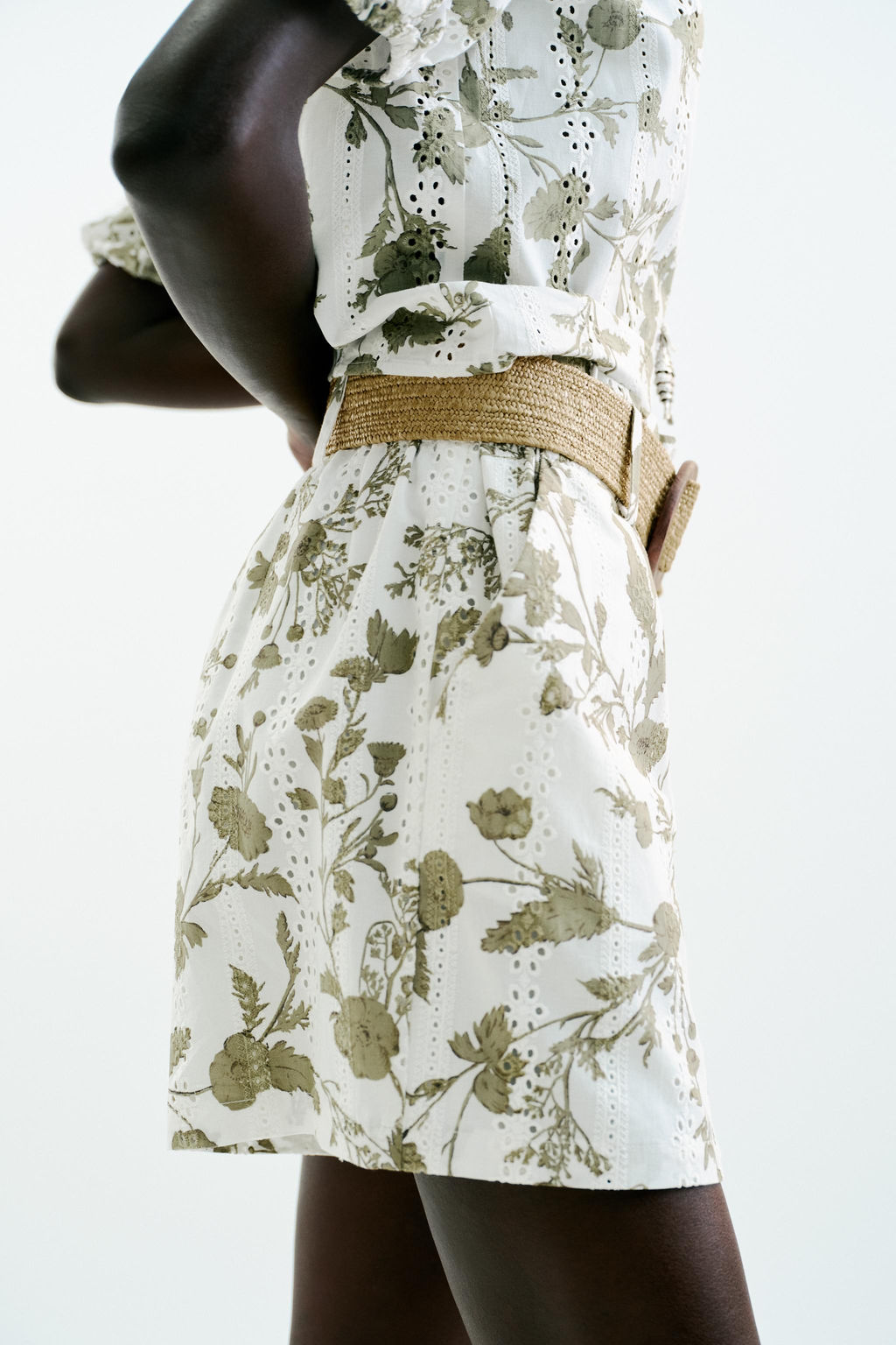 PRINTED BERMUDA SHORTS WITH PERFORATED EMBROIDERY - Zara фото 10