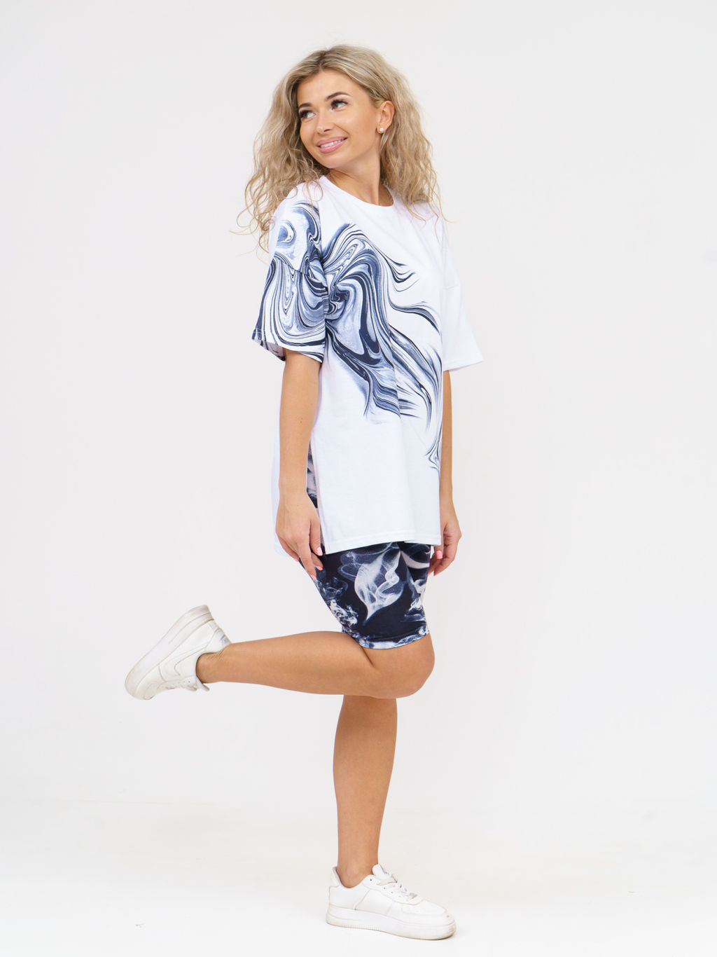 910 Костюм "белый/черный"