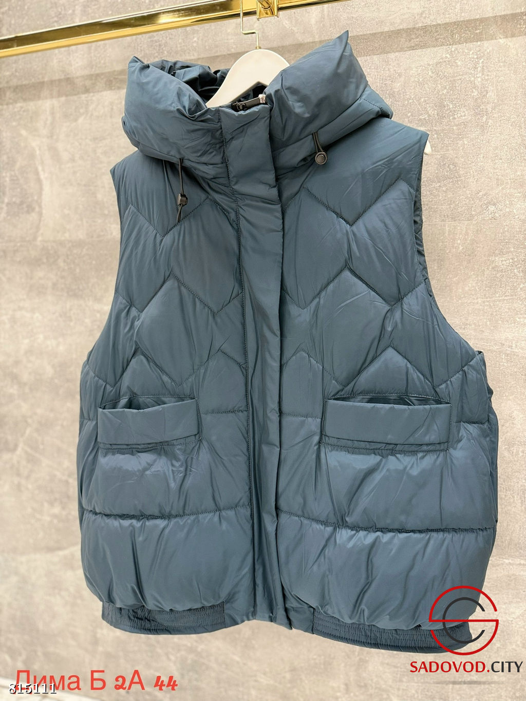 Жилетка женская с карманами