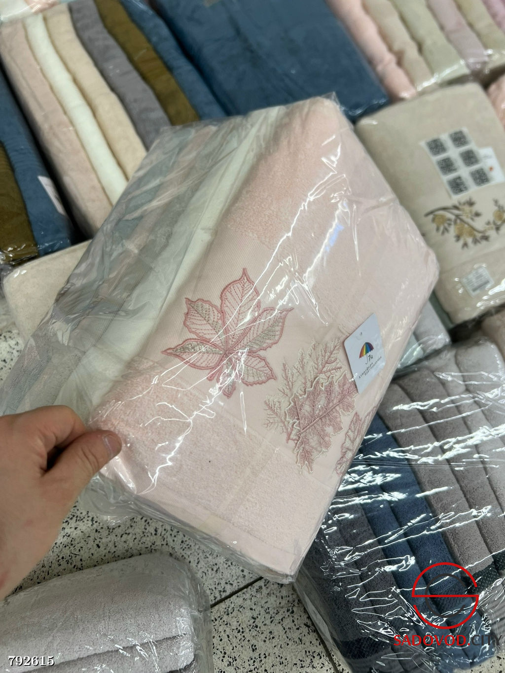 Полотенца махровые оригинал, 6 штук