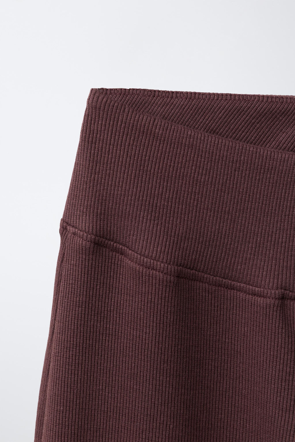 CONJUNTO RIB TOP Y PANTALON STRAIGHT / Marr?n - Zara фото 9