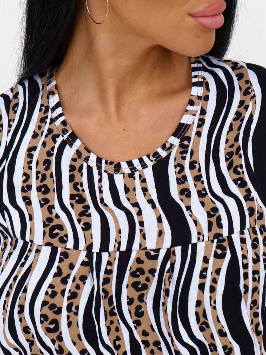 Костюм женский, цвет бежевый