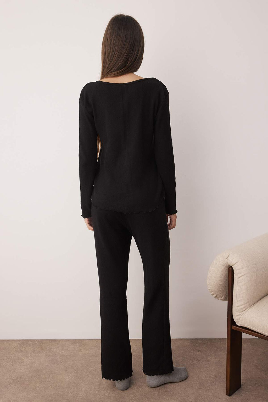 Pembe V Yaka Baby Overloklu Yumusak Tuse F?rcal? K?sl?k Fitilli Orme Pijama Tak?m? THMAW26PT00011 - Trendyolmilla фото 10