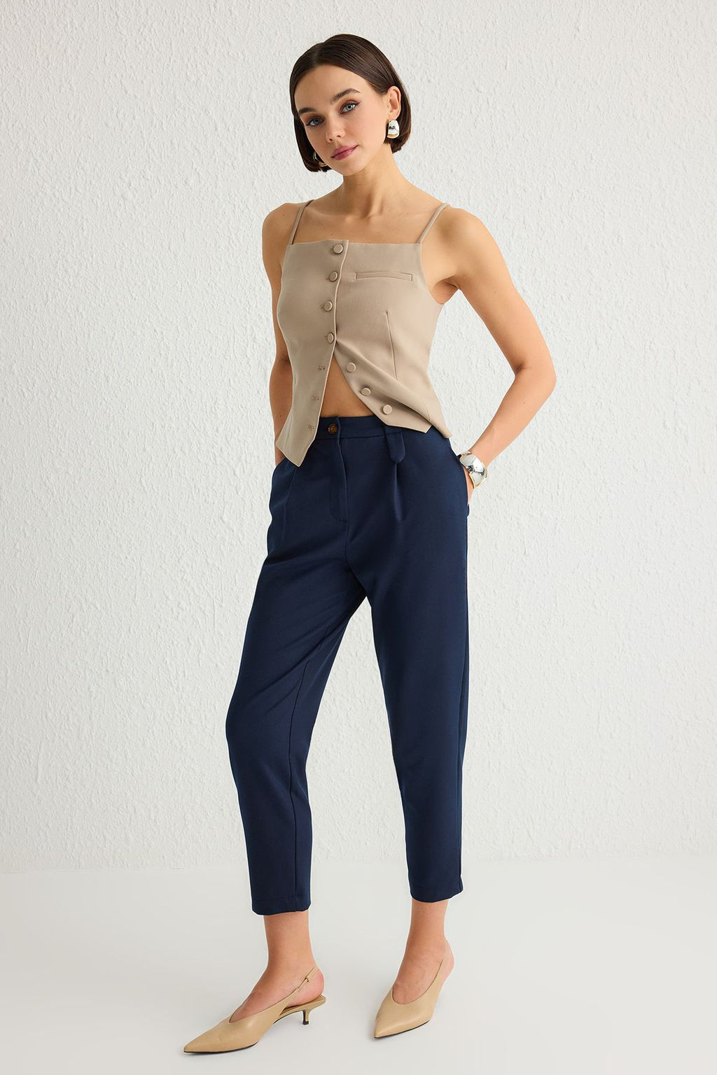 TRENDYOLMILLA Siyah Havuc Yuksek Bel Poliviskon Dokuma Kumas Pantolon TWOSS22PL0280 фото 2