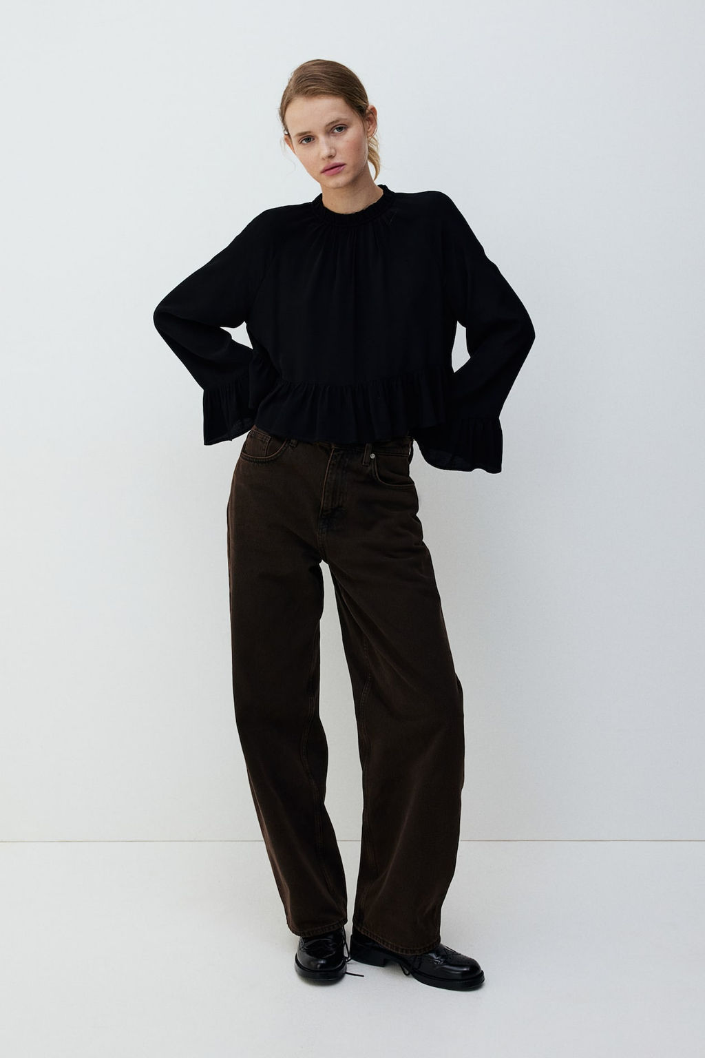 Blusa con peplo y volantes - H&m фото 2