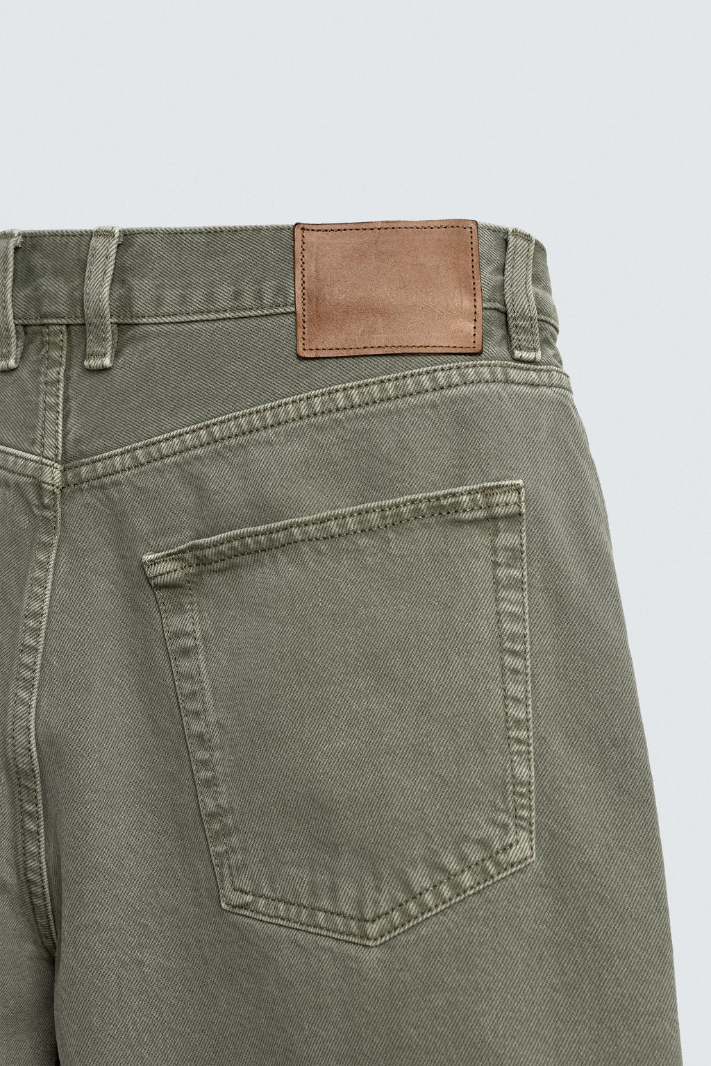 BERMUDA DENIM REGULAR FIT / Verde gris