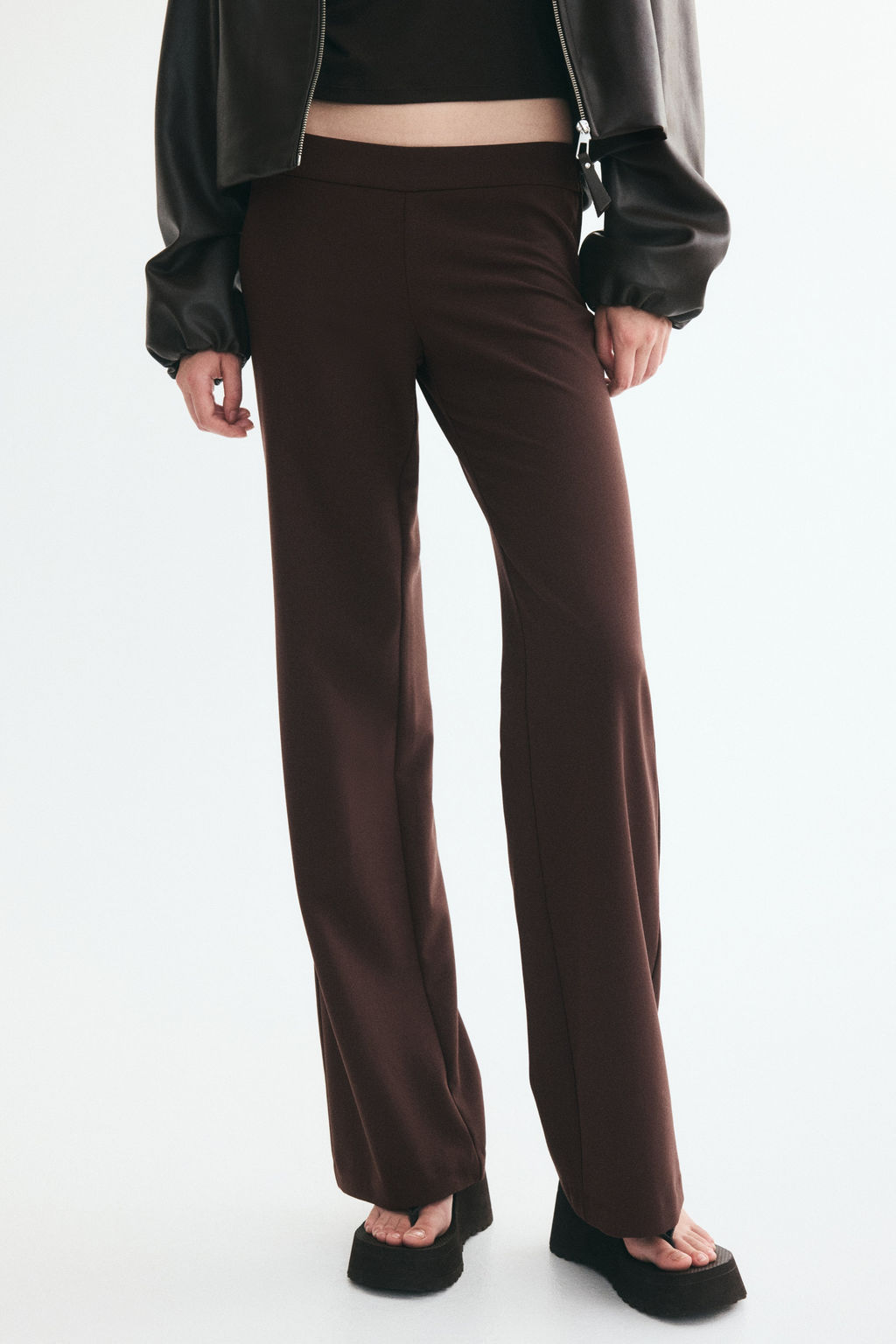 Low-waisted twill trousers - H&m фото 4