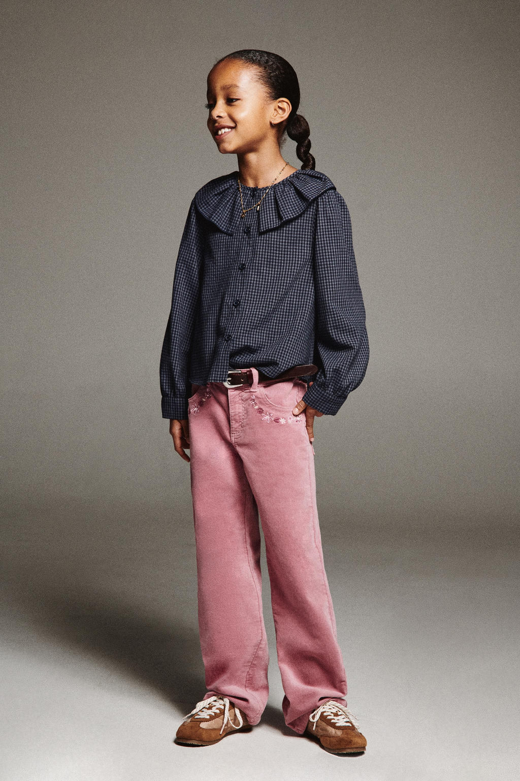 VELVET TROUSERS WITH EMBROIDERED FLOWERS - Zara фото 5