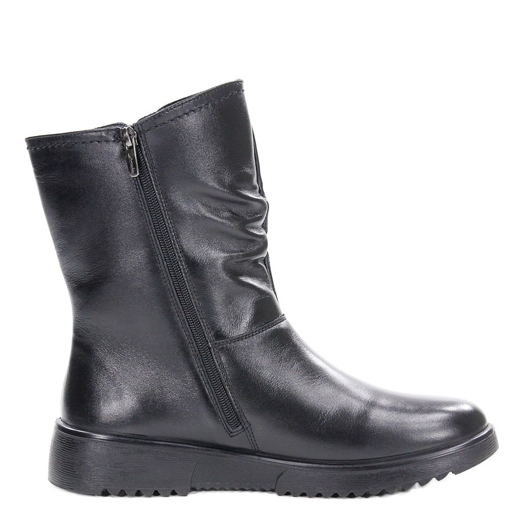 Сапожки женские