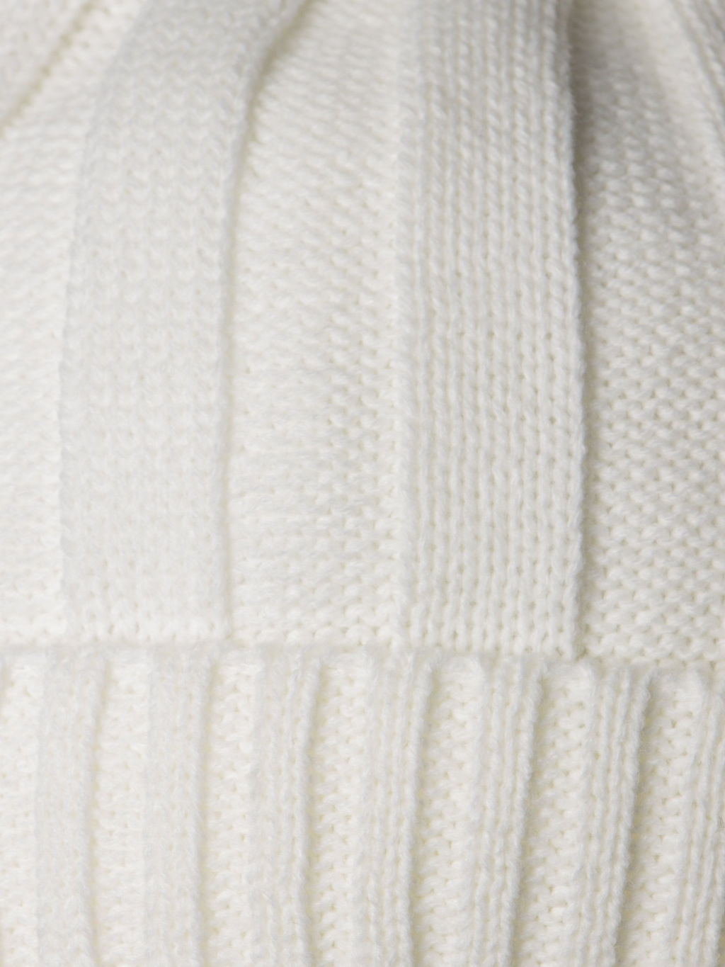 Шапка детская, бини, с отворотом, на завязках, вязка лапша,+ двойной снуд, молочный