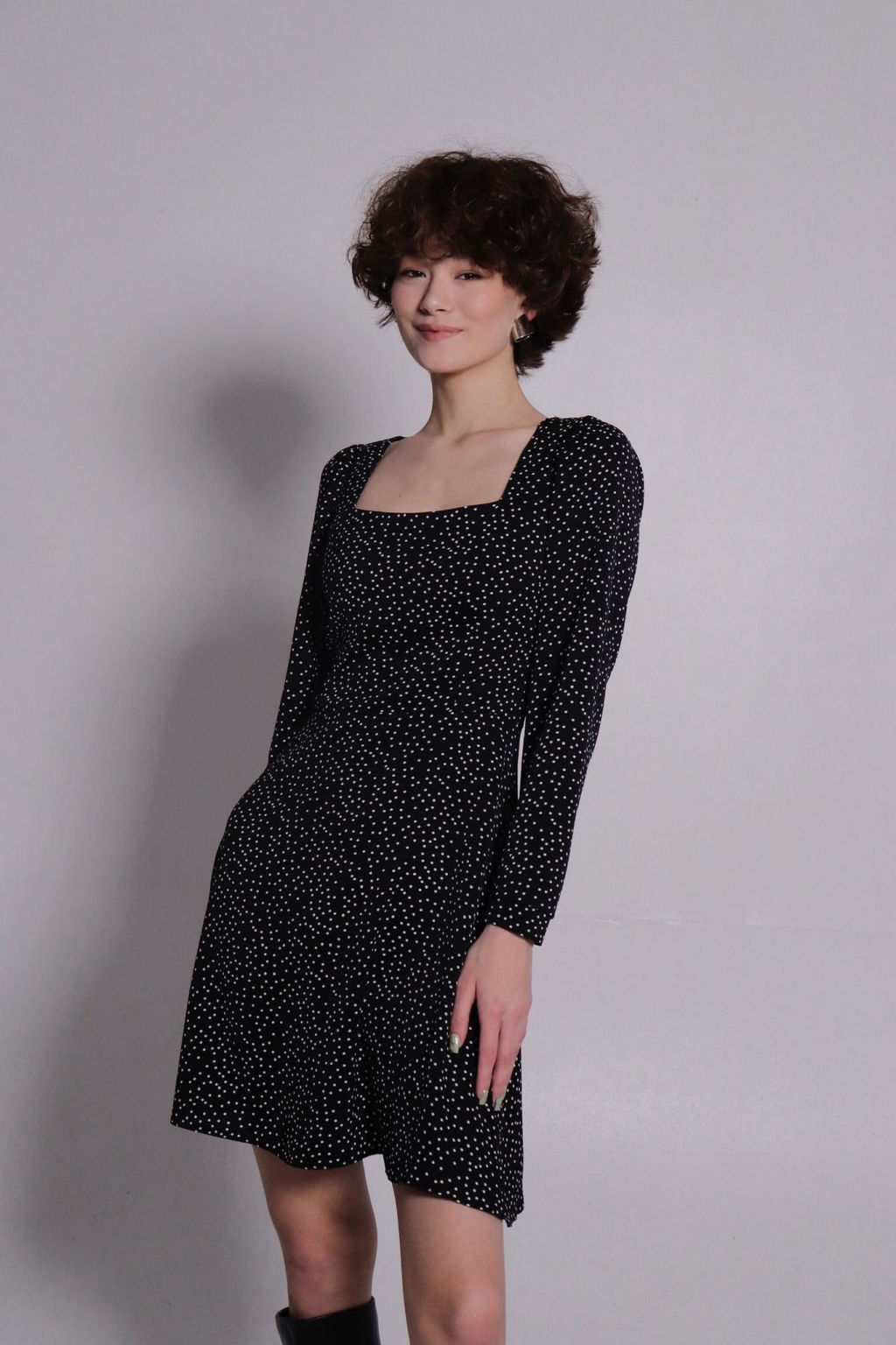 Платье с вырезом каре чёрное в горошек - Martichelli фото 15