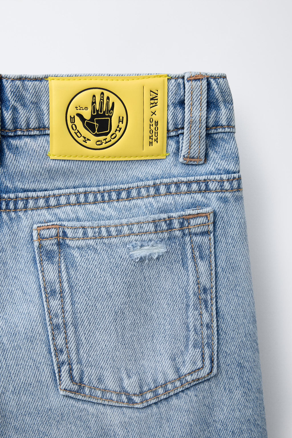 ZARA X BODY GLOVE ® RIPPED STRAIGHT DENIM BERMUDA SHORTS  фото 4