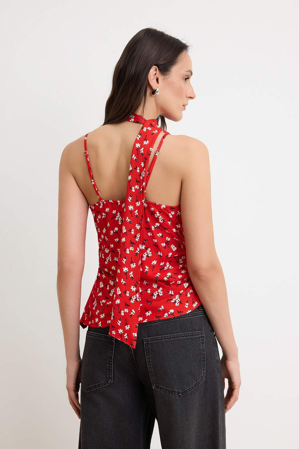 K?rm?z? Cicek Desenli Fular Detayl? Bluz TWOSS26BZ00686 - Trendyolmilla фото 4