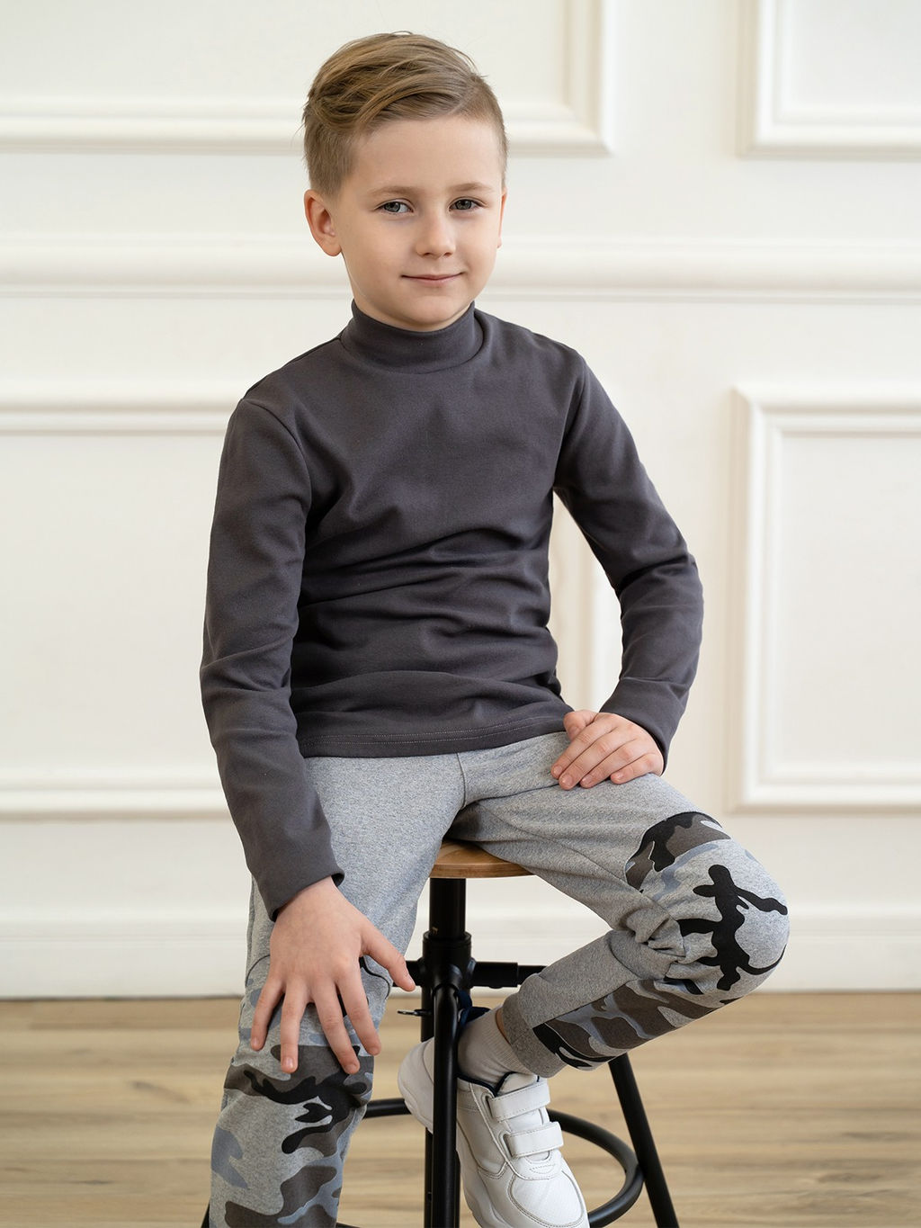 Джемперводолазка серая